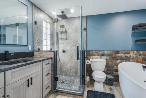 919 Potters Road Stillwater NJ 07860