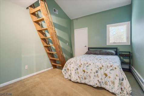 919 Potters Road Stillwater NJ 07860