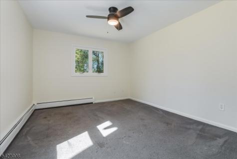 919 Potters Road Stillwater NJ 07860