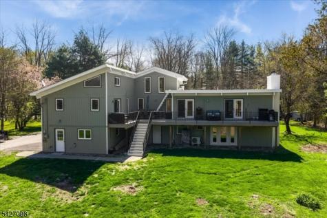 919 Potters Road Stillwater NJ 07860