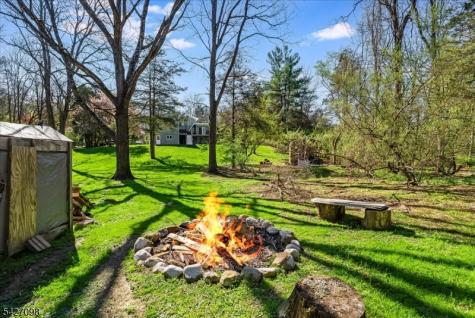 919 Potters Road Stillwater NJ 07860