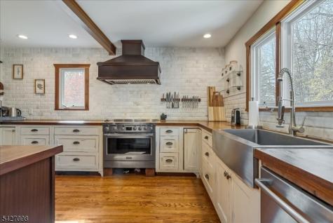 919 Potters Road Stillwater NJ 07860