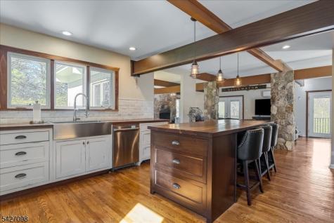 919 Potters Road Stillwater NJ 07860