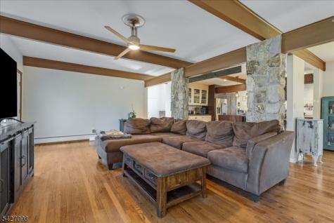 919 Potters Road Stillwater NJ 07860