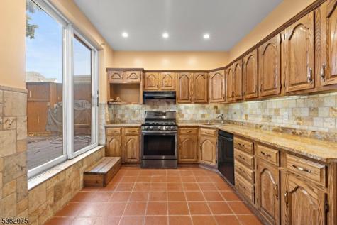 43 W 43rd Street Bayonne NJ 07002