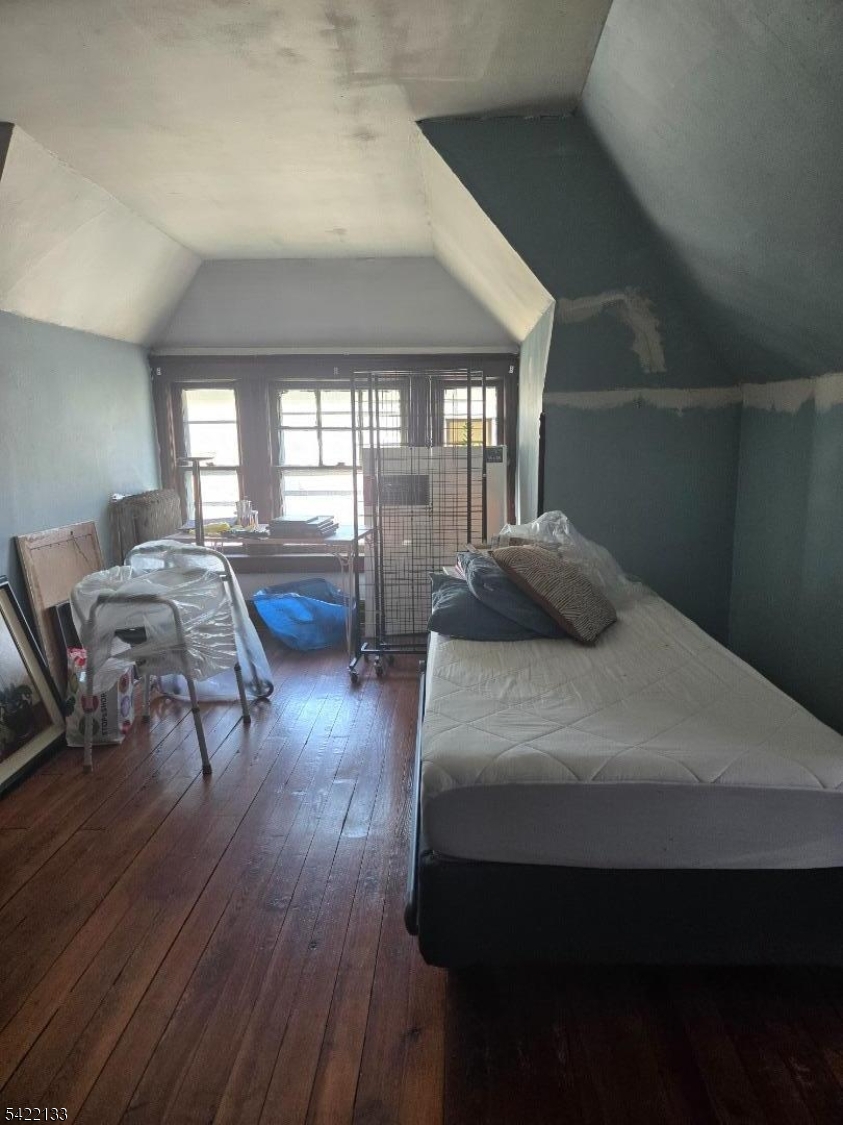 21 Glenwood Place East Orange NJ 07017