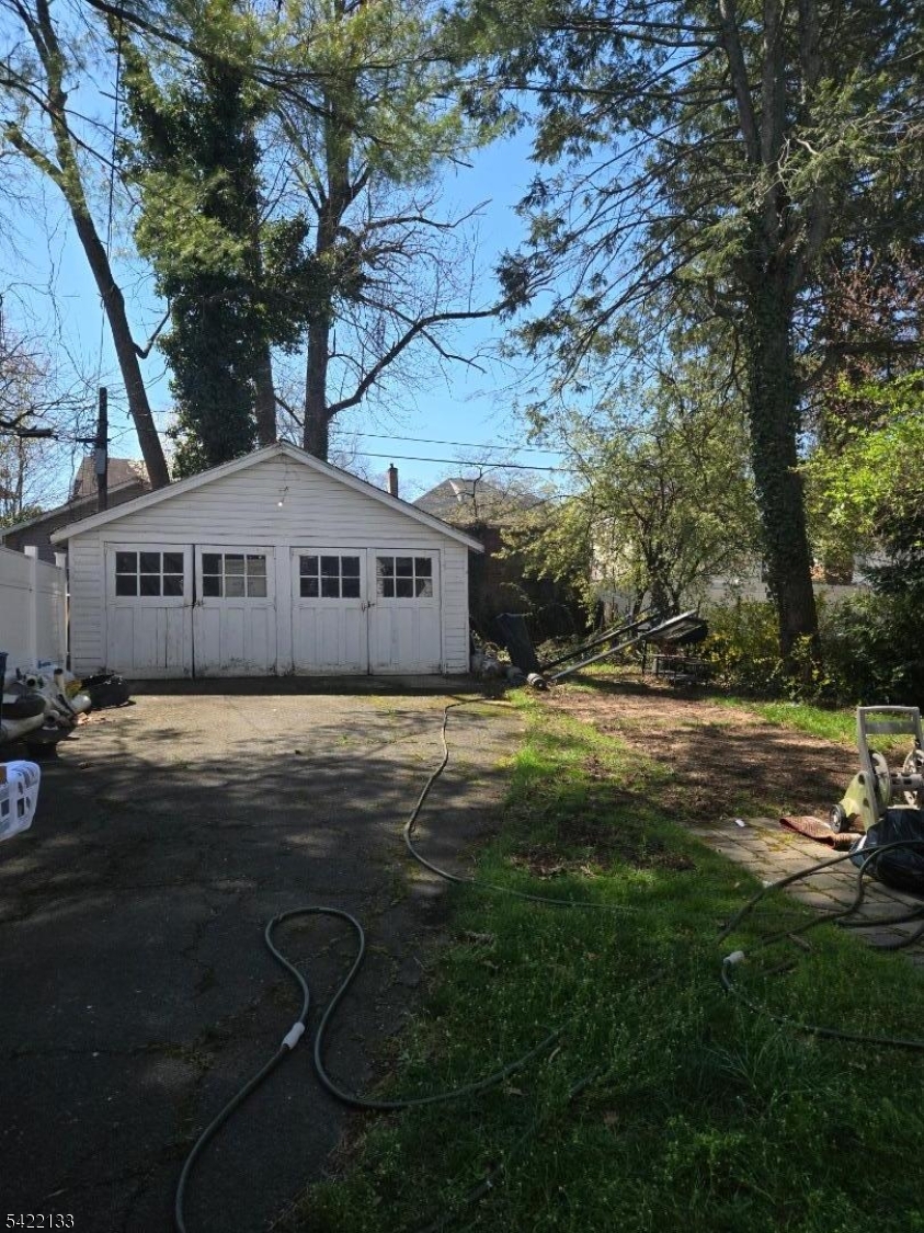 21 Glenwood Place East Orange NJ 07017