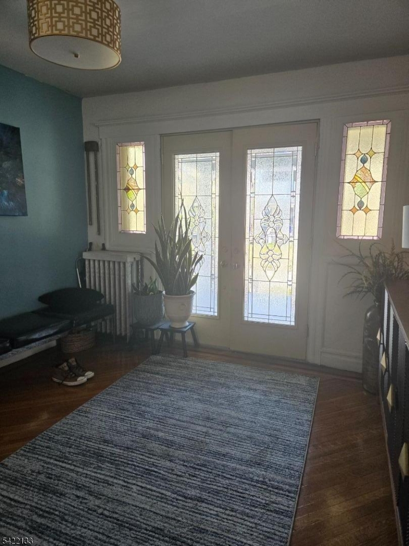 21 Glenwood Place East Orange NJ 07017