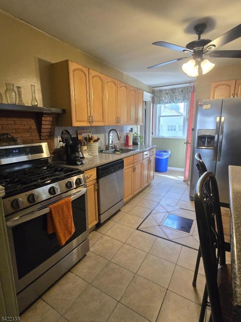 21 Glenwood Place East Orange NJ 07017