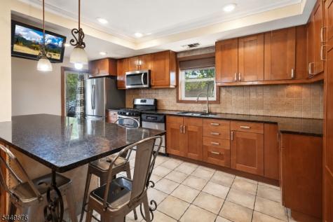 821 Wyoming Avenue Elizabeth NJ 07208