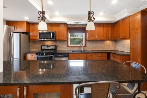 821 Wyoming Avenue Elizabeth NJ 07208
