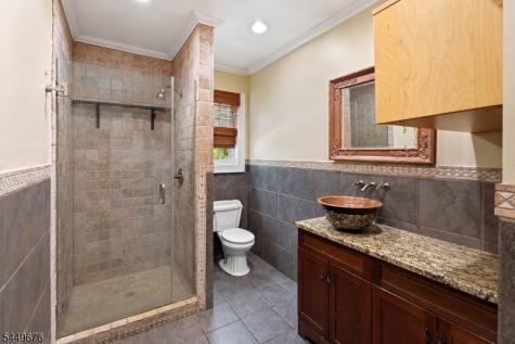 821 Wyoming Avenue Elizabeth NJ 07208