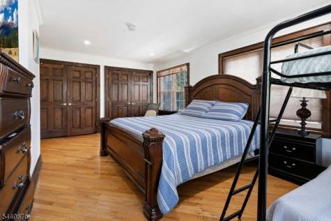 821 Wyoming Avenue Elizabeth NJ 07208
