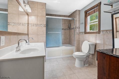 821 Wyoming Avenue Elizabeth NJ 07208