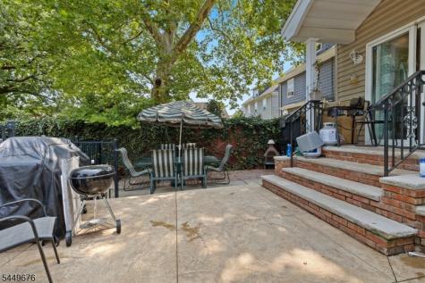 821 Wyoming Avenue Elizabeth NJ 07208