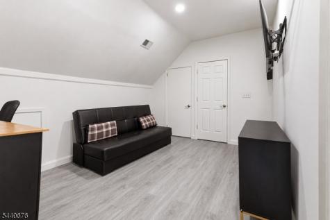 821 Wyoming Avenue Elizabeth NJ 07208