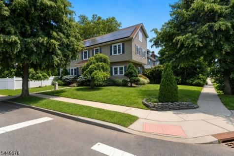 821 Wyoming Avenue Elizabeth NJ 07208