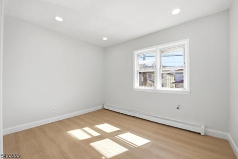 139 W 51st Street Bayonne NJ 07002