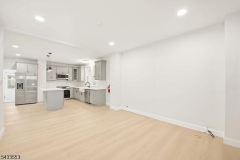 139 W 51st Street Bayonne NJ 07002