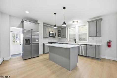 139 W 51st Street Bayonne NJ 07002