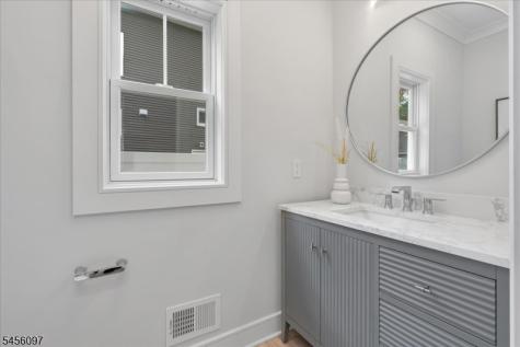 517 Lexington Avenue Cranford NJ 07016
