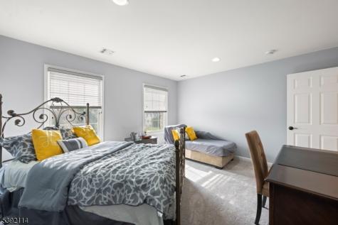 107 Hamilton Trail Totowa NJ 07512