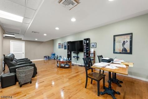 107 Hamilton Trail Totowa NJ 07512