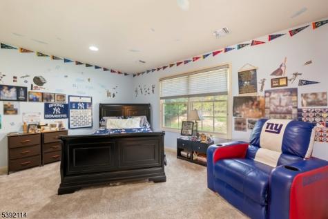 107 Hamilton Trail Totowa NJ 07512