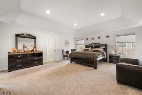 107 Hamilton Trail Totowa NJ 07512