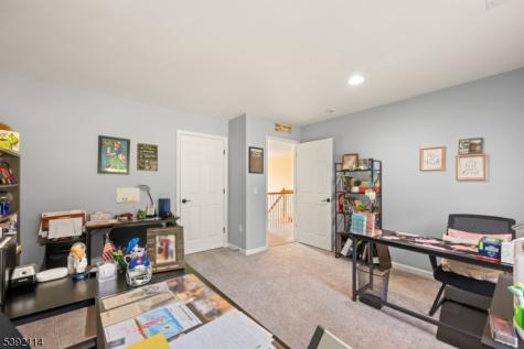 107 Hamilton Trail Totowa NJ 07512