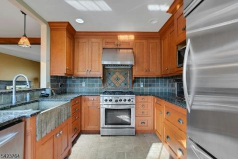 43 King George Road Warren NJ 07059