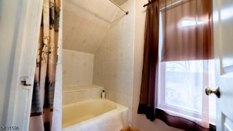 21 Edison Avenue Ogdensburg NJ 07439