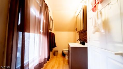 21 Edison Avenue Ogdensburg NJ 07439