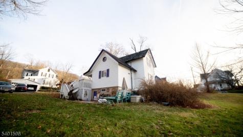 21 Edison Avenue Ogdensburg NJ 07439