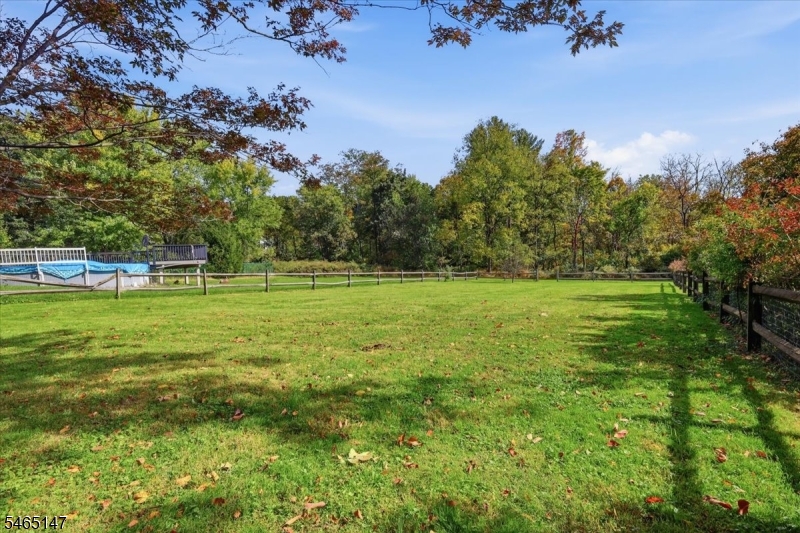 28 East Street Clinton NJ 08801