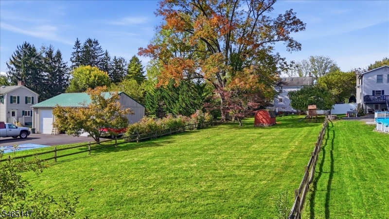 28 East Street Clinton NJ 08801