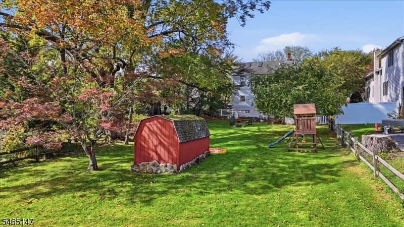 28 East Street Clinton NJ 08801