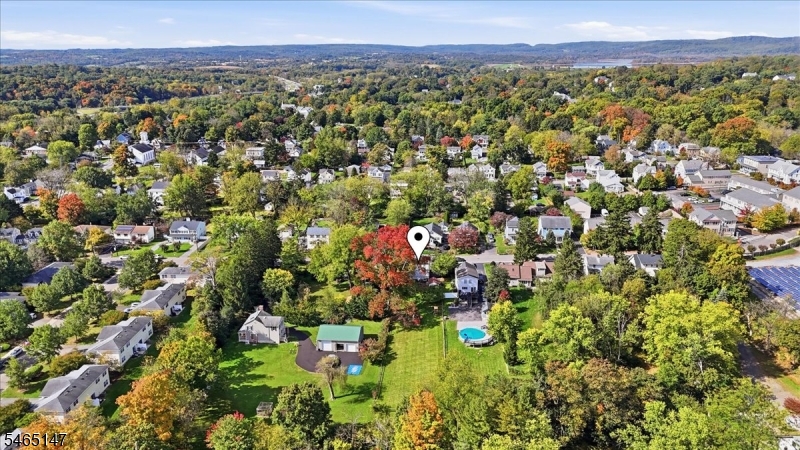 28 East Street Clinton NJ 08801