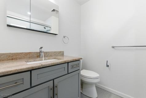 31 Lakeview Road Sparta NJ 07871