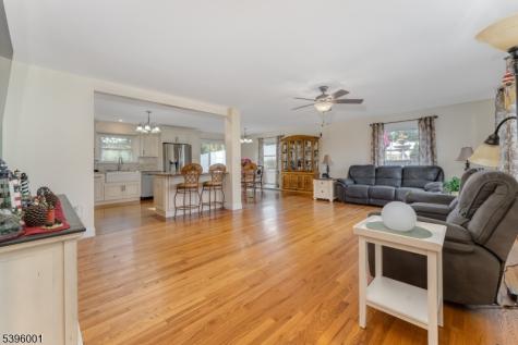 417 Mountain Road Readington NJ 08833