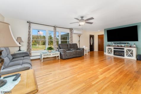 417 Mountain Road Readington NJ 08833