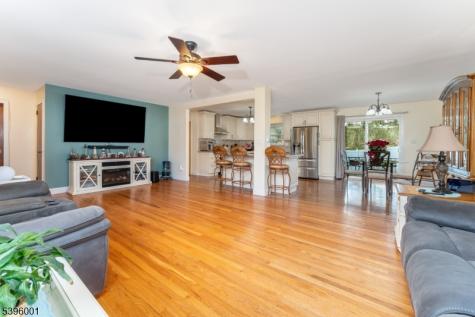 417 Mountain Road Readington NJ 08833