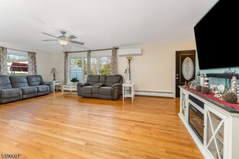417 Mountain Road Readington NJ 08833