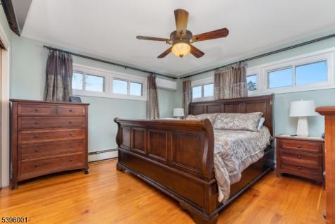 417 Mountain Road Readington NJ 08833