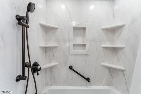 417 Mountain Road Readington NJ 08833