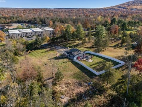 417 Mountain Road Readington NJ 08833