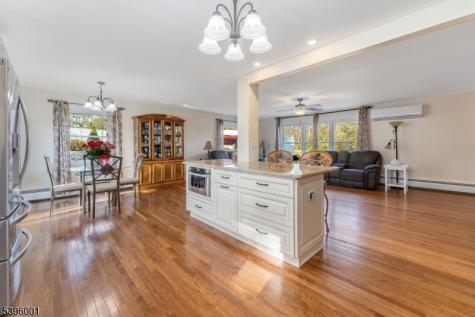 417 Mountain Road Readington NJ 08833