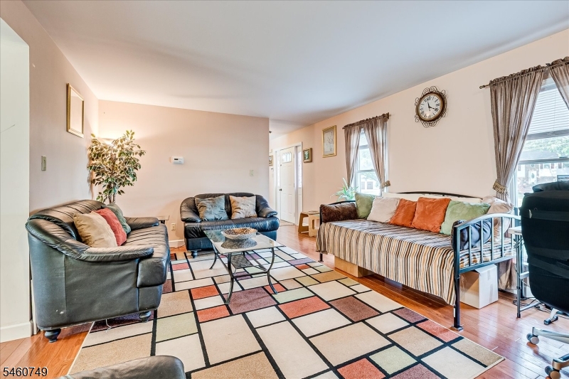 154 Dutton Street Franklin NJ 08873