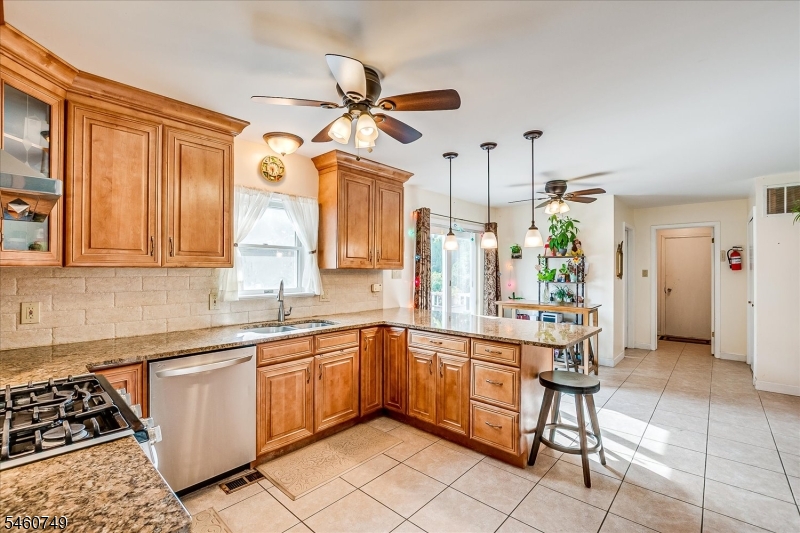 154 Dutton Street Franklin NJ 08873
