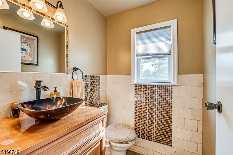 154 Dutton Street Franklin NJ 08873